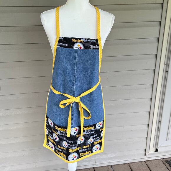 Handmade NFL Steelers Apron Recycled Denim Pockets - Picture 6 of 6